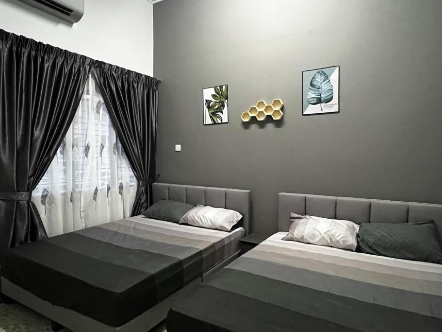 You&Me Corner Lot Homestay 17Pax Port Dickson Zewnętrze zdjęcie